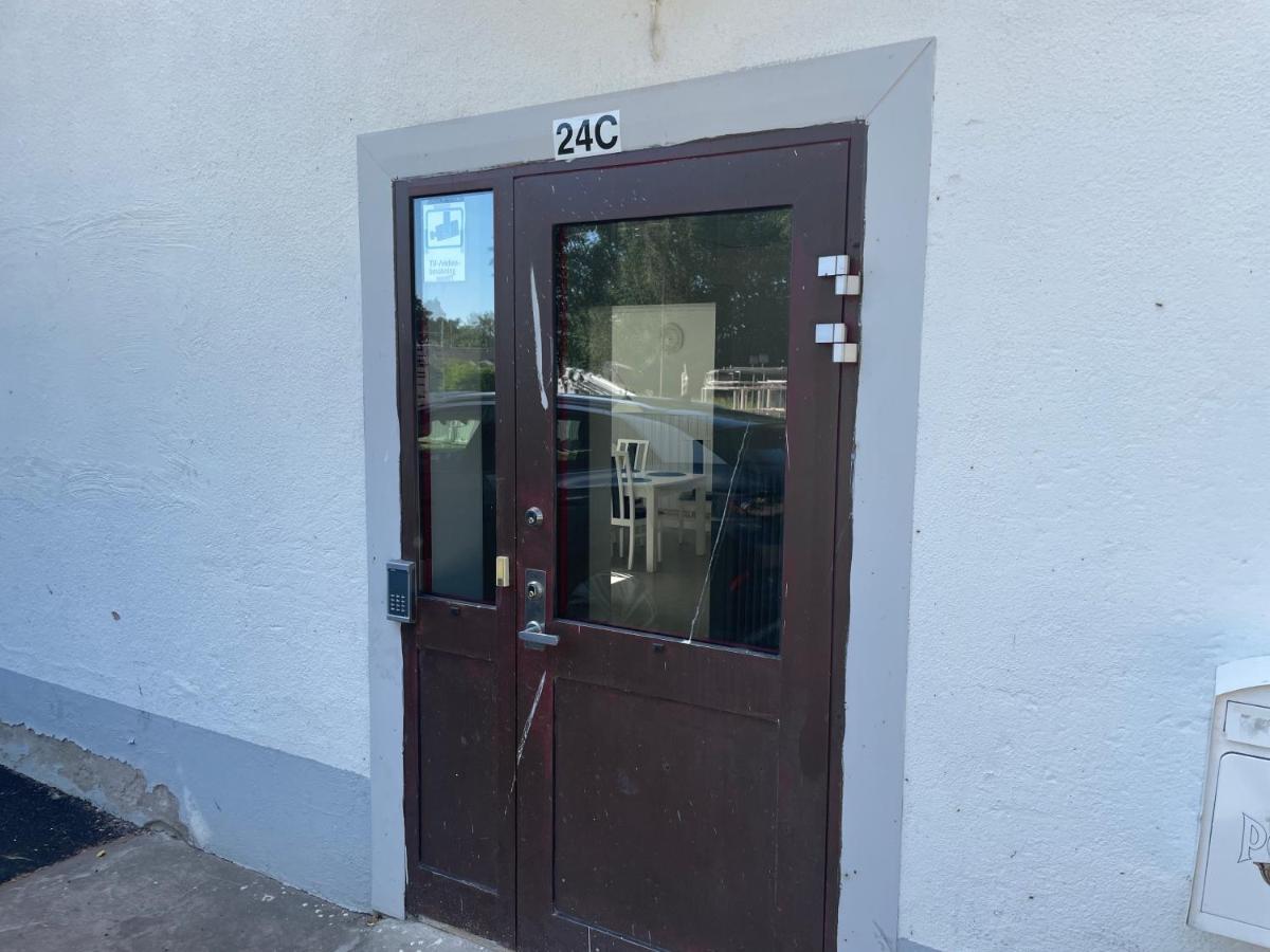 Laerkan21 Tvisegatan 24C Borlänge Buitenkant foto